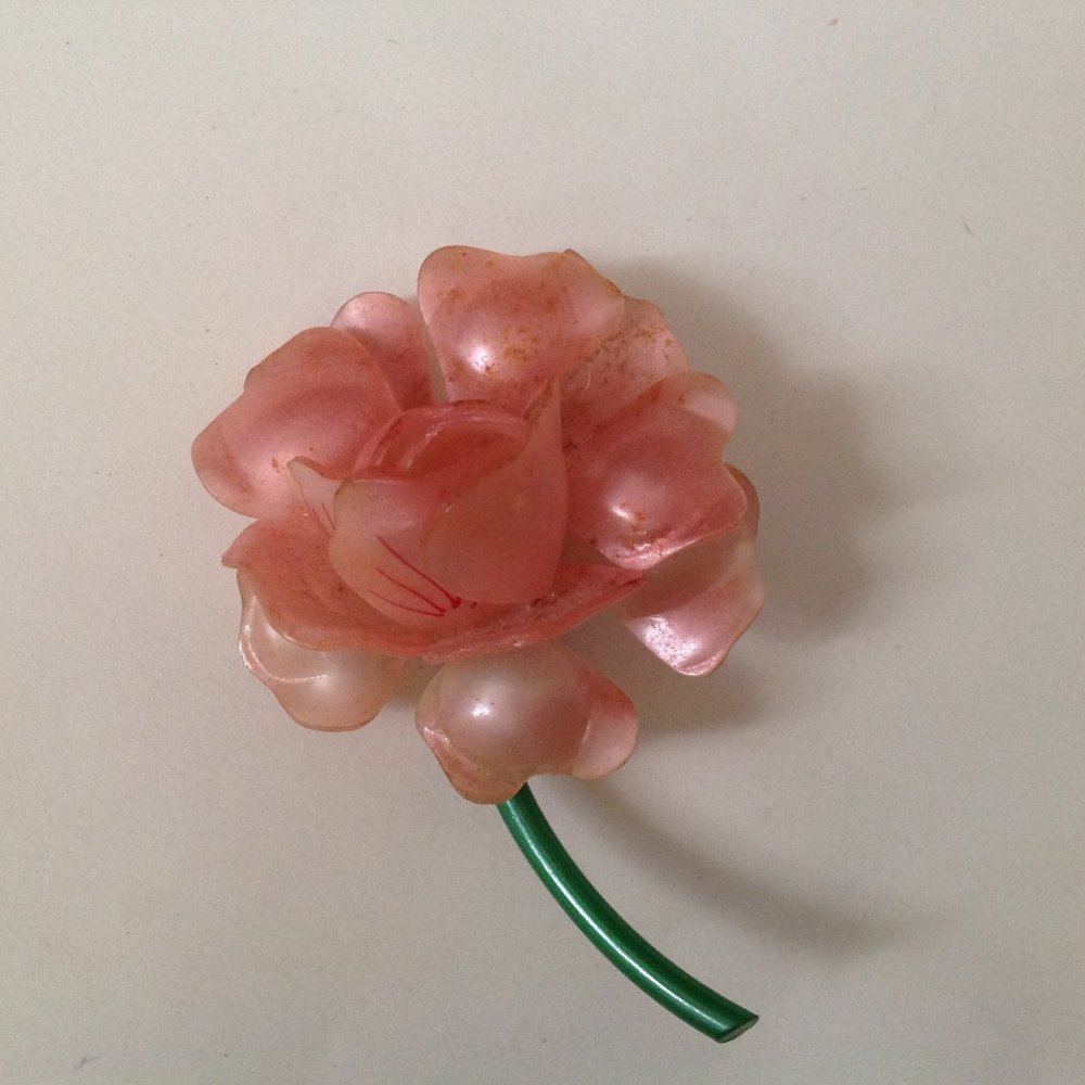 Vintage Celluloid Pearlescent Flower Brooch
